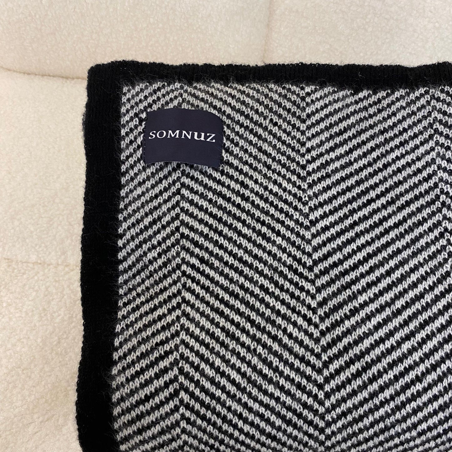 Somnuz® 100% Wool Plush Blanket / Throw
