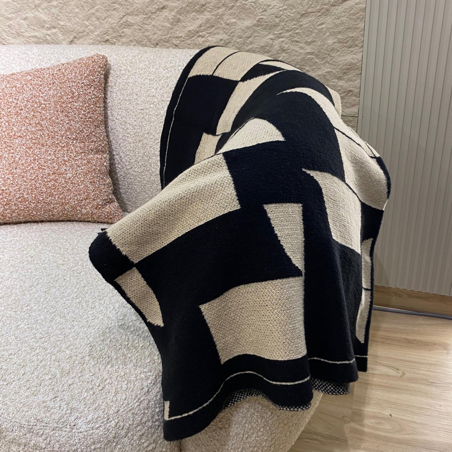 Somnuz® 100% Wool Plush Blanket / Throw